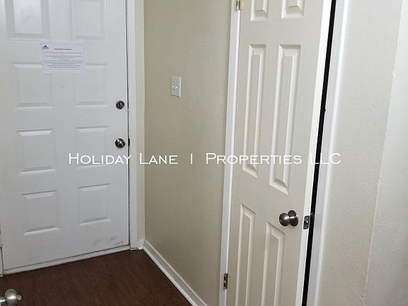 2nd image of 10117 Peppertree Ln