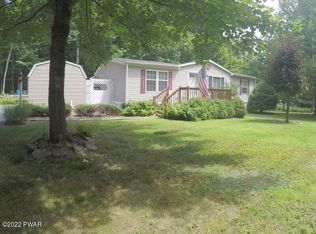 103 Loop Rd, Greentown, PA 18426