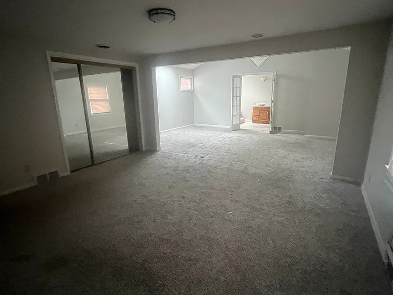 3634 Runnymede Blvd — Photo 47