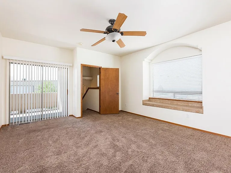 2375 Saturn Cir — Photo 14