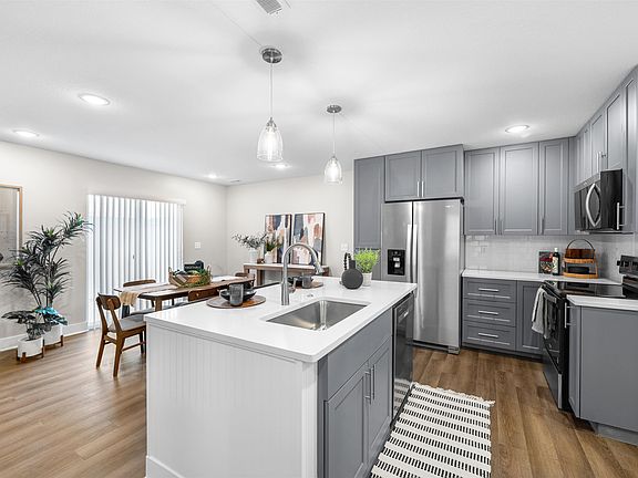 5th image of 2755 Amelia Ln