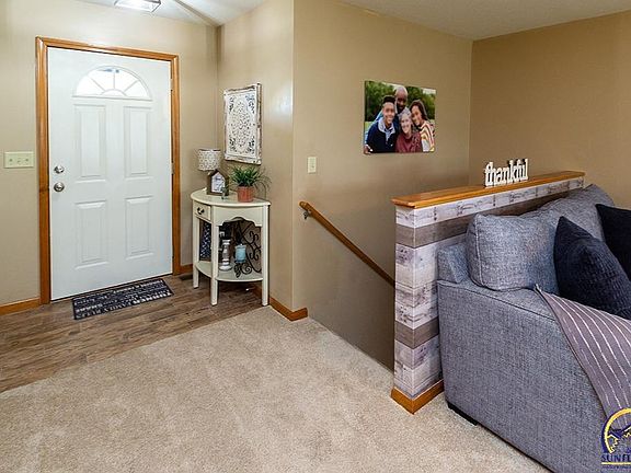 2nd image of 3719 NW Cherry Creek Dr