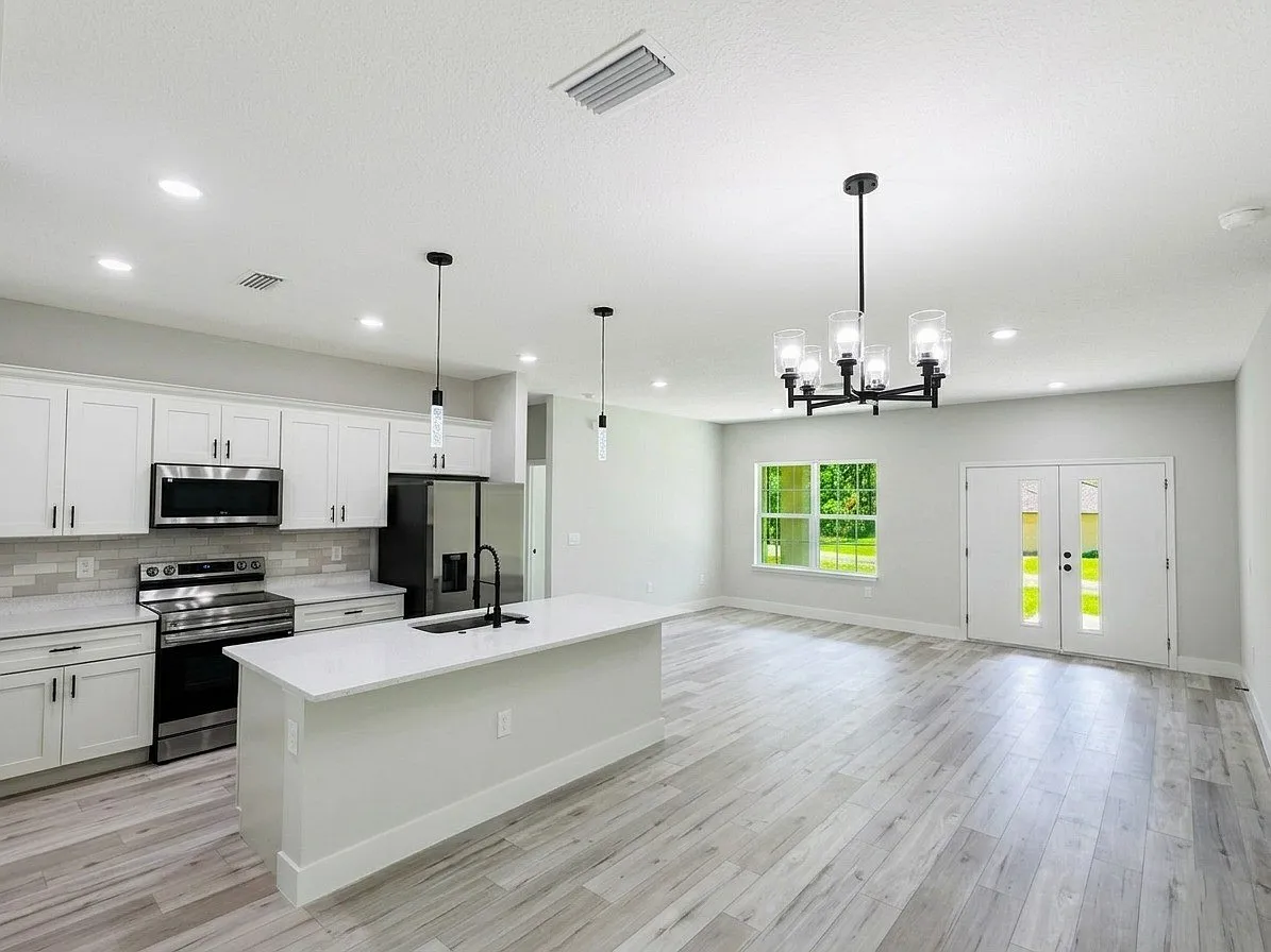 3 bed, 1529 sqft, $1,950 — Photo 2
