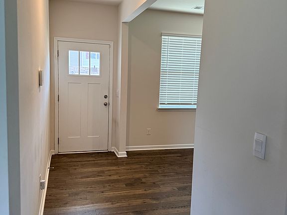 4th image of 5123 Pratt Dr