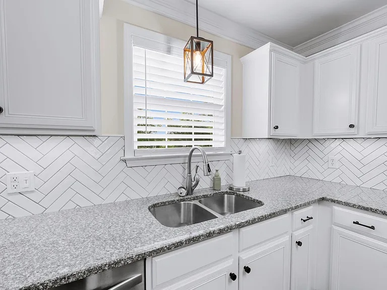 3412 Clegg Dr — Photo 10