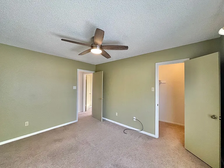 4806 Rainbow Cir — Photo 20