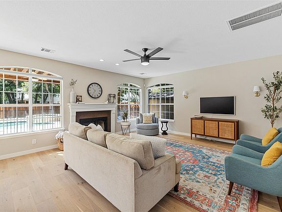 3rd image of 3613 Galena Hills Loop
