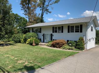 233 Osborne Hill Rd, Fishkill, NY 12524