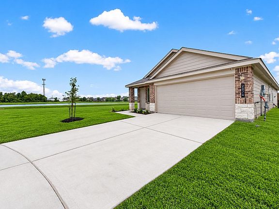 3rd image of 2074 Legacy Hills Dr