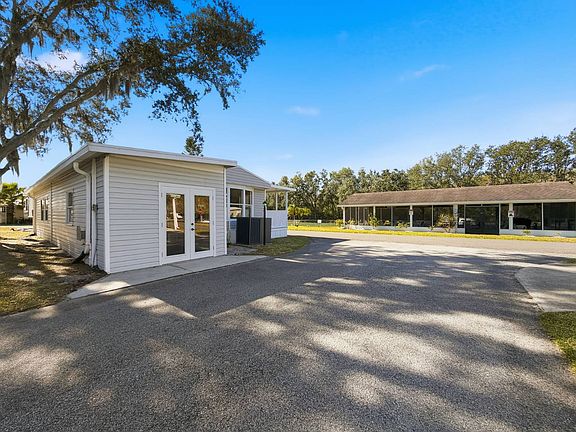 2nd image of 6 Beacon Ln