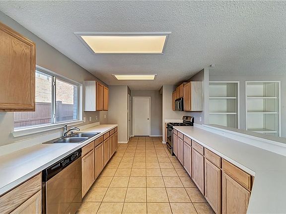 4th image of 5328 Chessie Cir