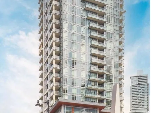691 North Rd #1409, Coquitlam, BC V3J 1N7