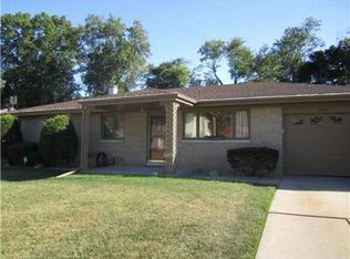 2254 Ribourde Dr, South Bend, IN 46628