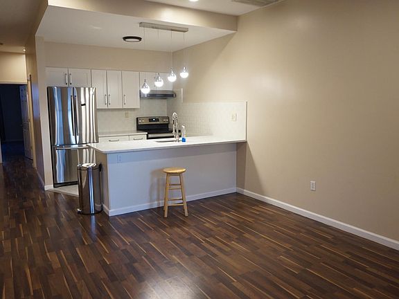 3rd image of 222 N 13th St #3F