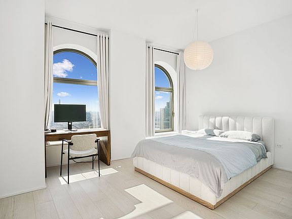 5th image of 130 William St #50B