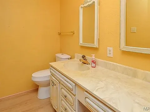 2949 Iowa St — Photo 18