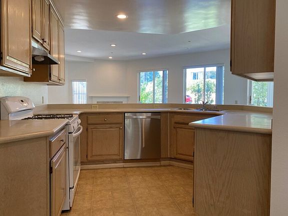 4th image of 1226 11th St Unit 1