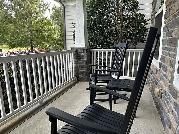 4th image of 4610 Cumberland Dr