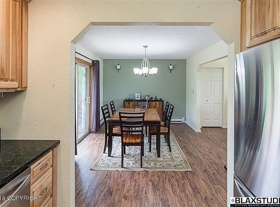 5th image of 768 Miners Ct