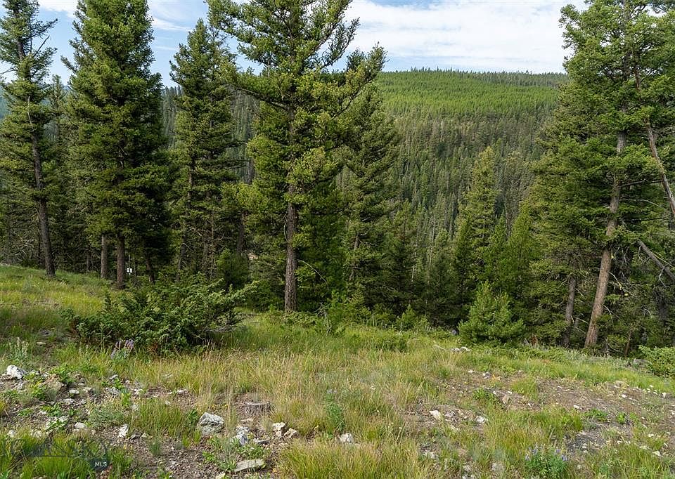 2nd image of 145 Fourpoint Rd