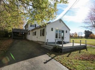 7052 Lake Bluff Rd, Wolcott, NY 14590