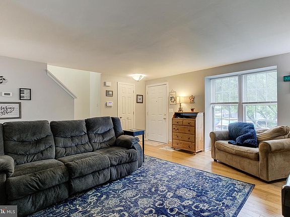 4th image of 3364 Canton Ct