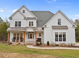 1358 Ole Cambridge Cir, Clover, SC 29710