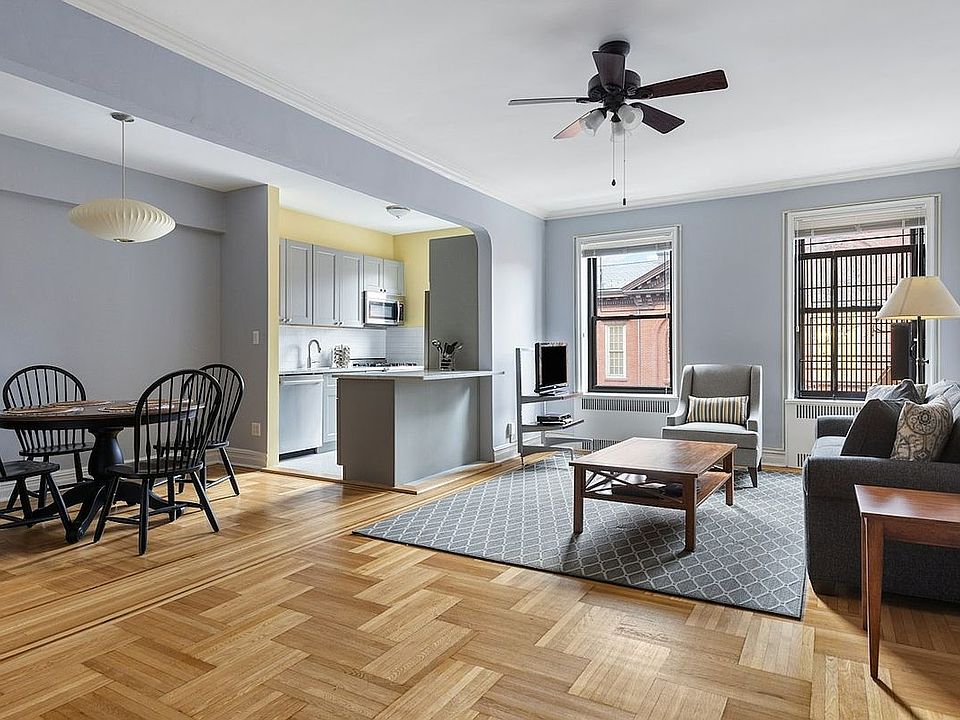 1st image of 20 Plaza St E APT C4