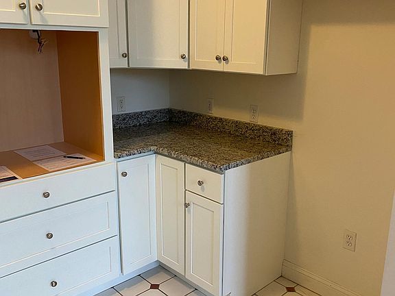 *Stainless steel appliances being installed week of 5/18