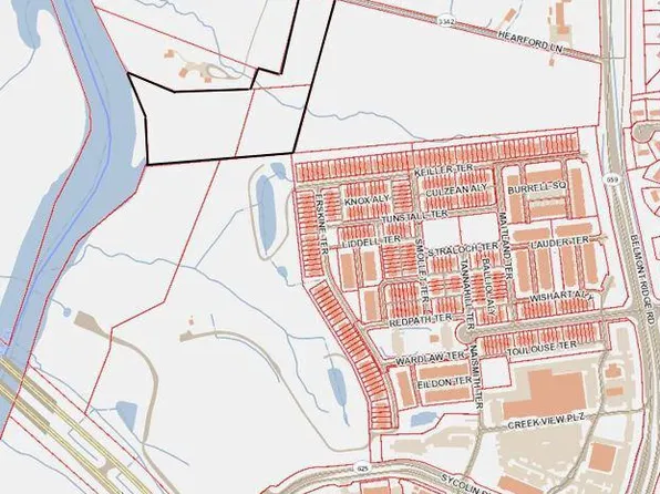 42649 Hearford Ln, Ashburn, VA 20147