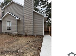 857 Danish Dr, Fayetteville, NC 28303