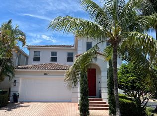 3277 NE 212th St, Aventura, FL 33180