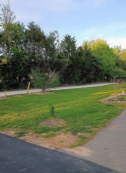 2nd image of 3806 Quarter Horse Ln