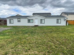 115 Riel Ln, Moxee, WA 98936