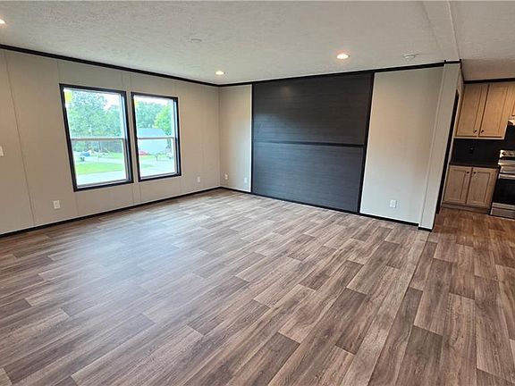 5th image of 2666 W Simpson Rd
