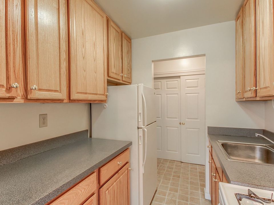 1st image of 1531 Fishburn Rd APT 6