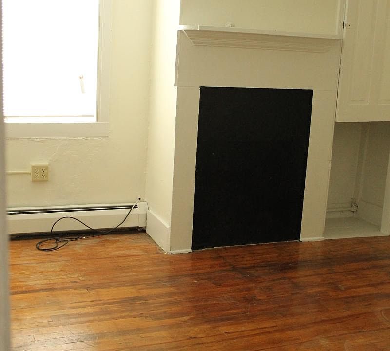 2nd image of 132-134 S Main St