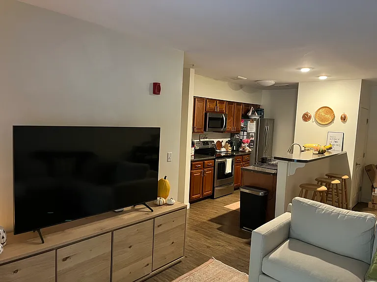 244 Main St #102 — Photo 9