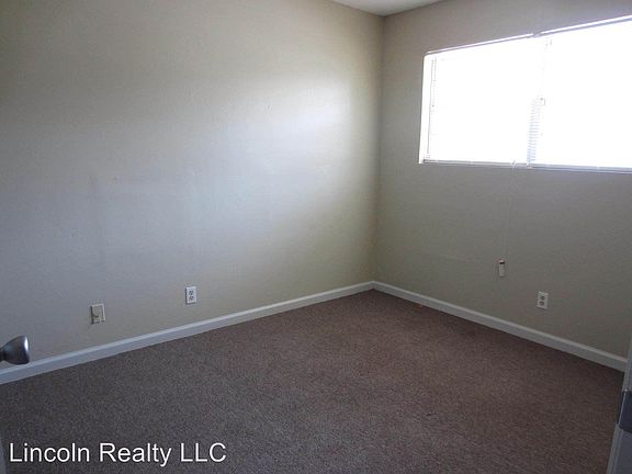 5th image of 4007-B Camellia Dr