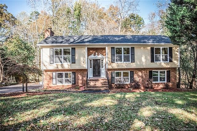 1st image of 8127 Cliffside Dr #16