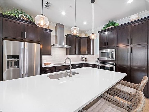3rd image of 21490 Strada Nuova CIR #305