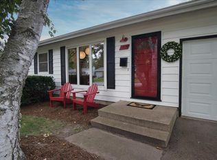 5734 Meadowood Dr, Madison, WI 53711