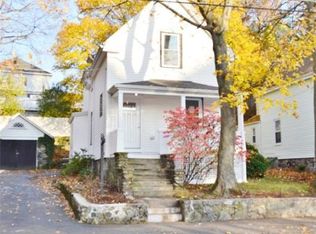 52 Pine St, Wakefield, MA 01880