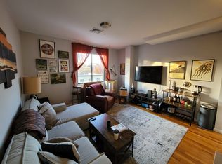 494 Lorimer St #3F, Brooklyn, NY 11211