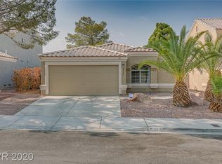 8220 Cimarron Ridge Dr, Las Vegas, NV 89128