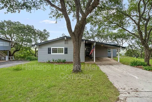 784 Hill Top Dr Photo 1