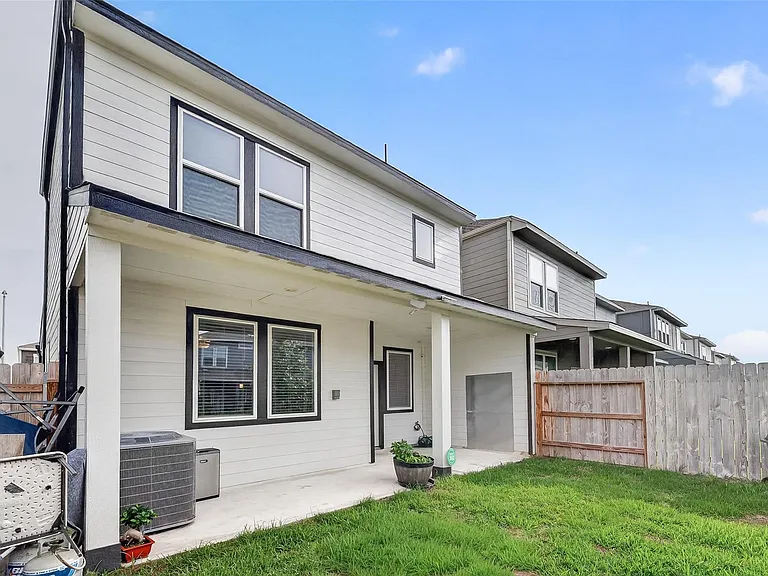 14839 Slow River Ave — Photo 37