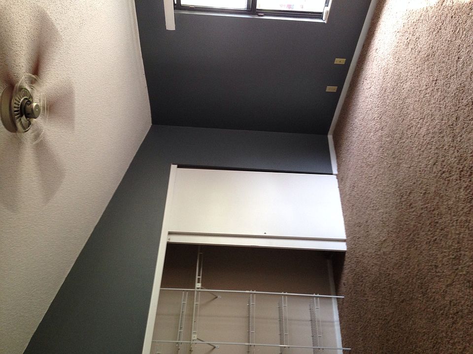 1st image of 807 Oak Park Pl
