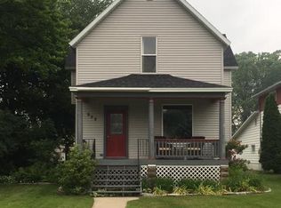 928 Carney Blvd, Marinette, WI 54143
