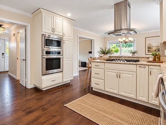 3rd image of 4 Seagirt Ave